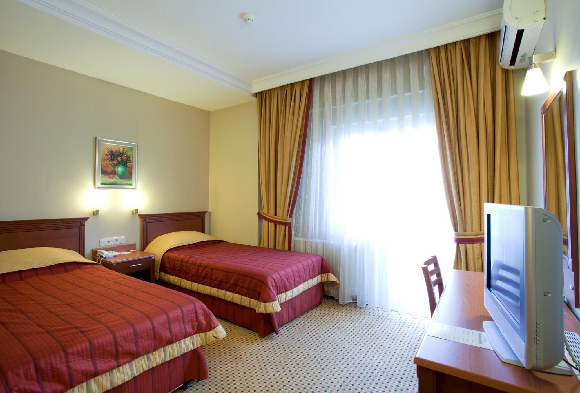 Sefa Hotel 2 Corlu Exterior photo