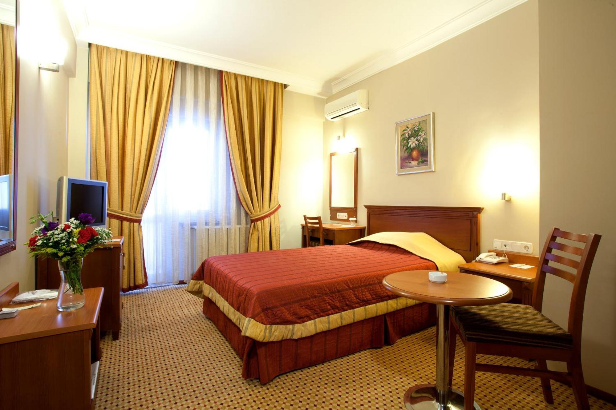 Sefa Hotel 2 Corlu Exterior photo